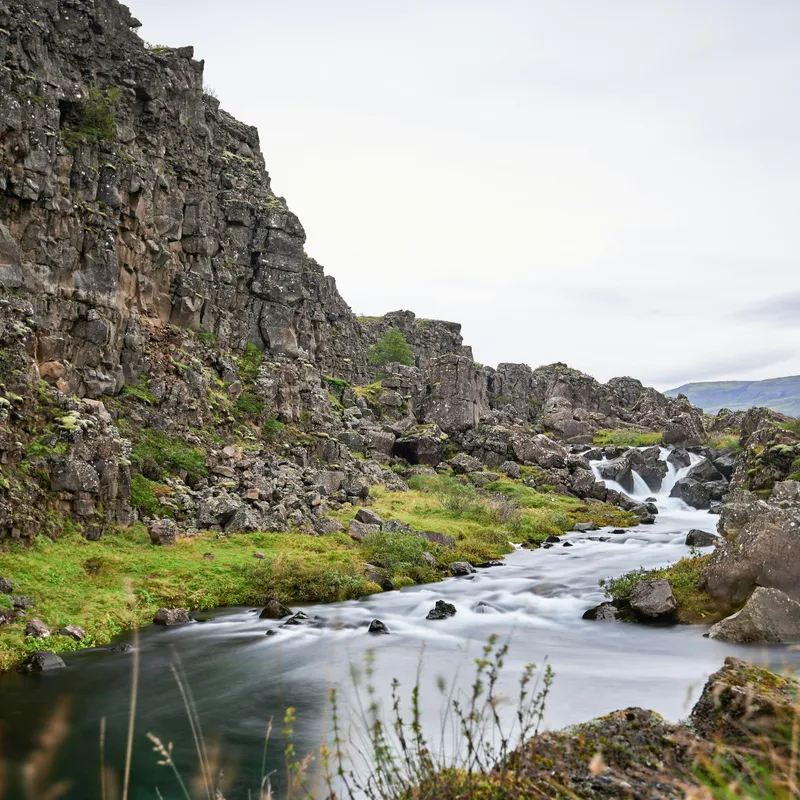 ÞINGVELLIR - IJSLAND - RONDREIS - SUMERBSH - JONGERENREIZEN
