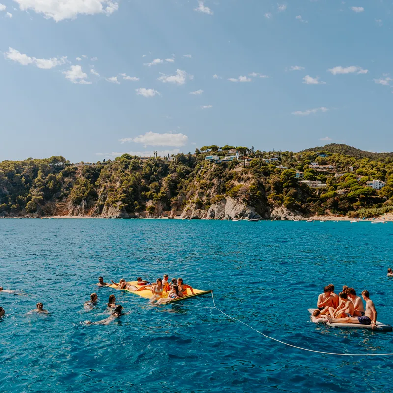 lloretdemar-catamaran-partyboat-activiteit-uitstap-spanje