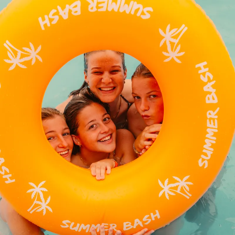 summer_bash___jongerenreizen___malgrat_de_mar___zomerreizen___1-d8b8b045-8dc8-44f0-876b-cb906dc2330f